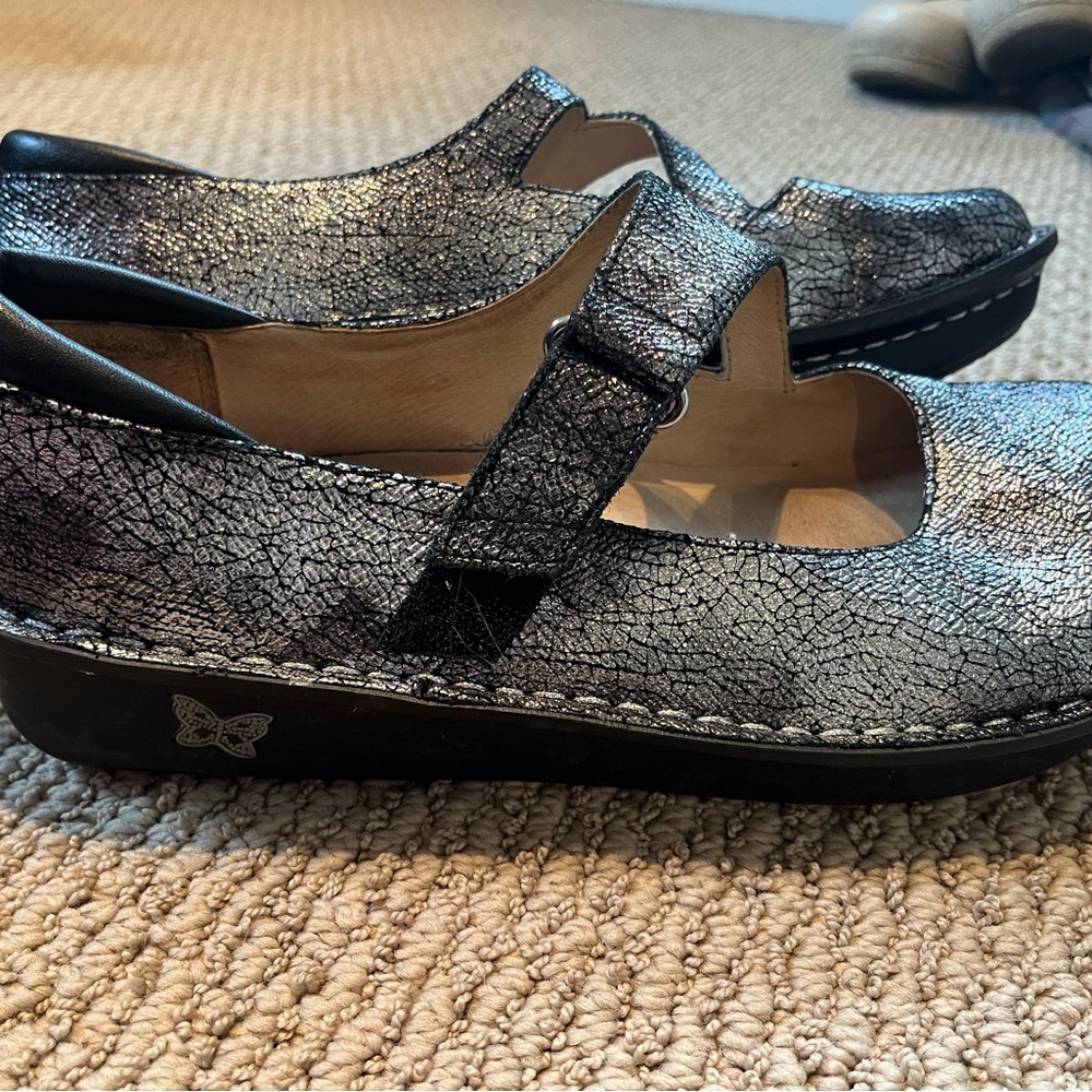 Algeria Silver Mary Janes - Picture 2 of 3
